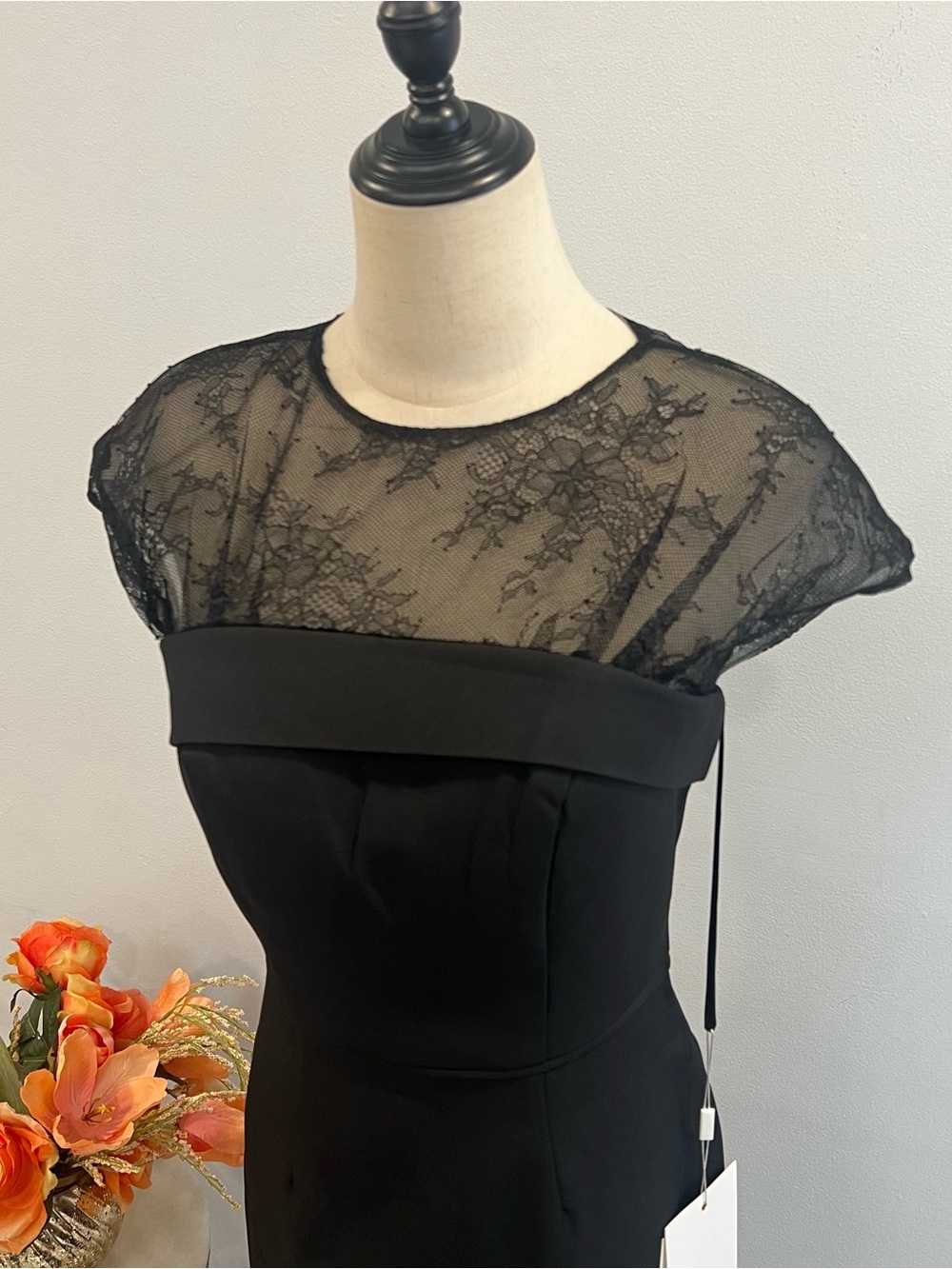 Mac Duggal Black Sheer Lace Illusion Crepe Cap Sleeve Midi Cocktail Dress - Picture 9 of 17